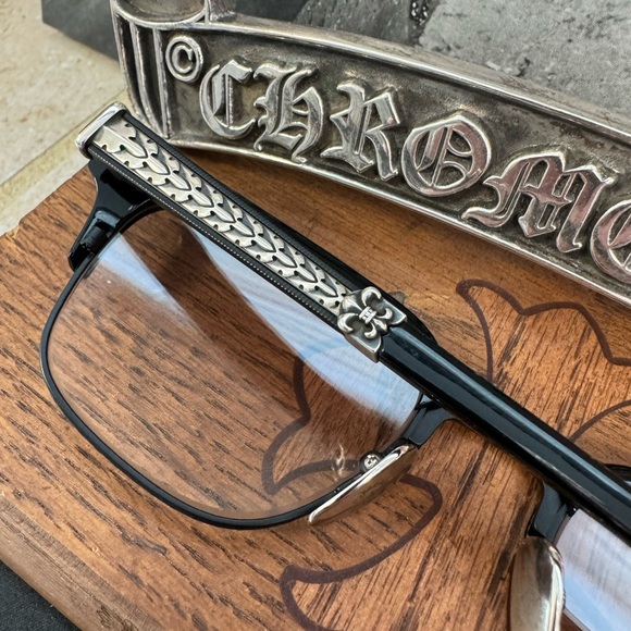 Chrome Hearts Chuck Glasses - Picture 5 of 7